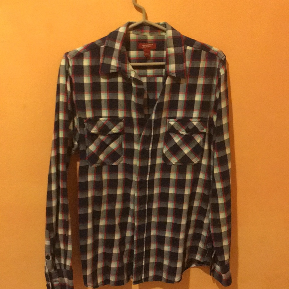 Men’s shirt.